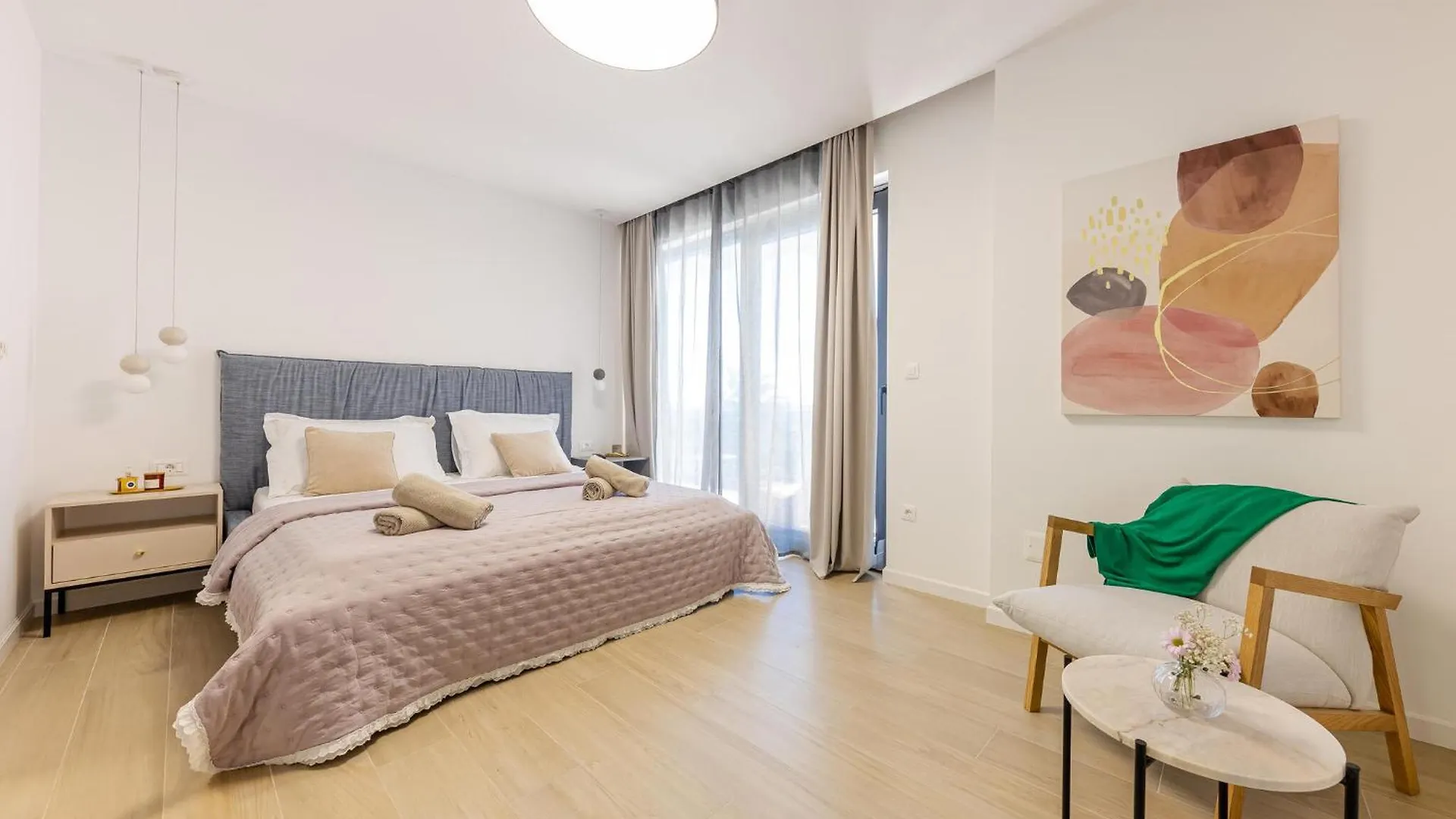 Awesome Home In Kastel Stari With Kitchen Hébergement de vacances