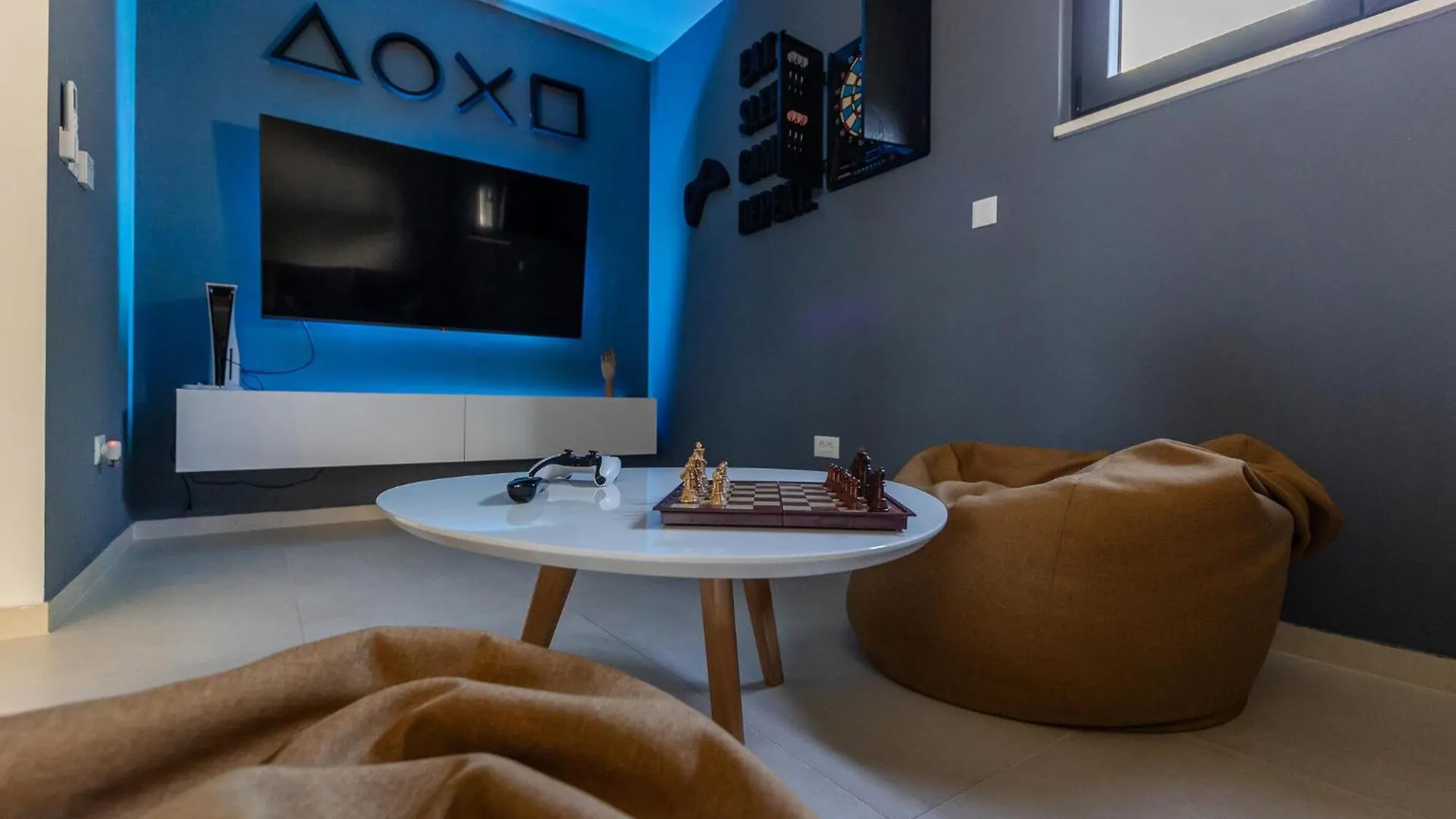 Awesome Home In Kastel Stari With Kitchen