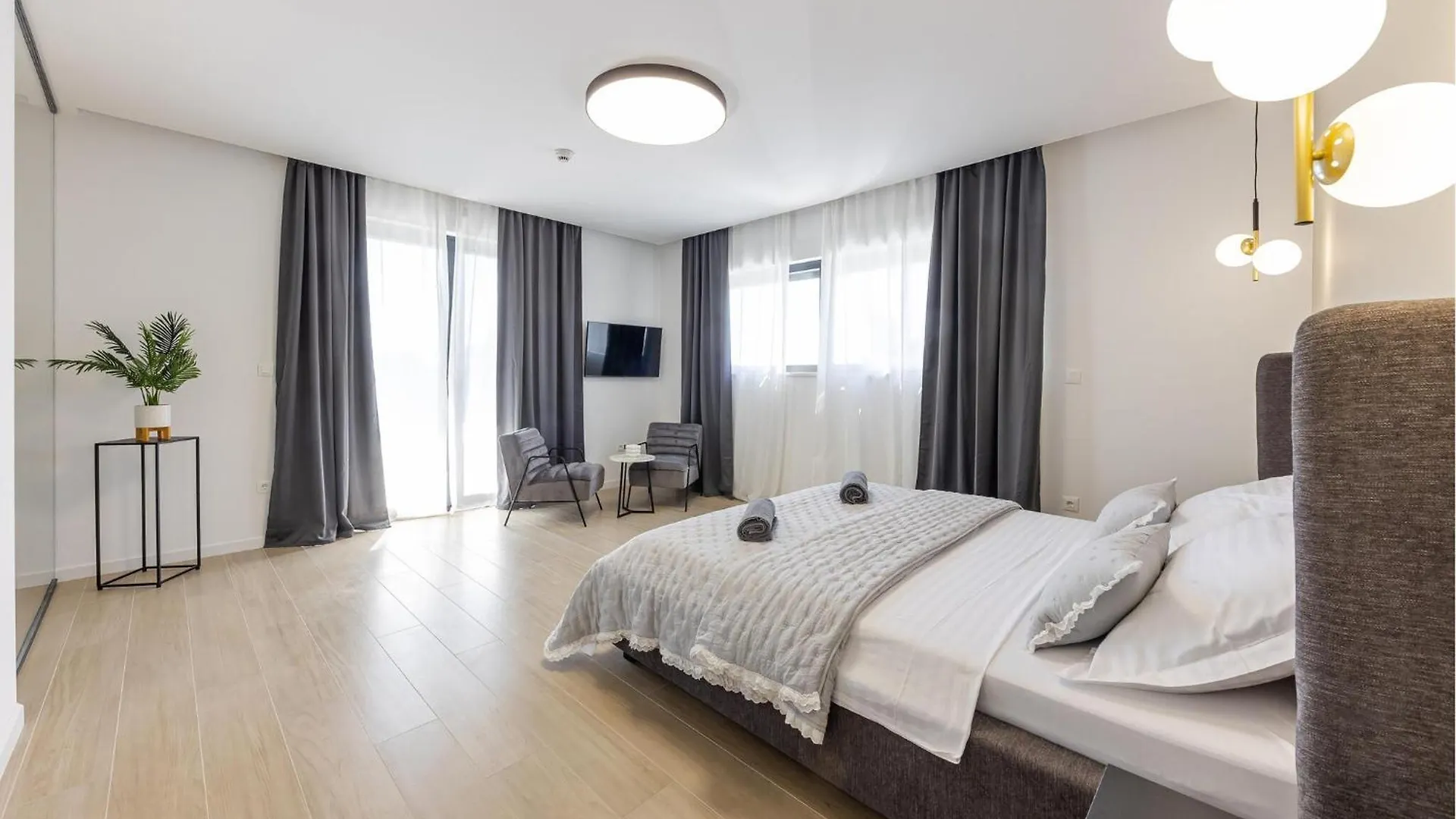 Hébergement de vacances Awesome Home In Kastel Stari With Kitchen Croatie