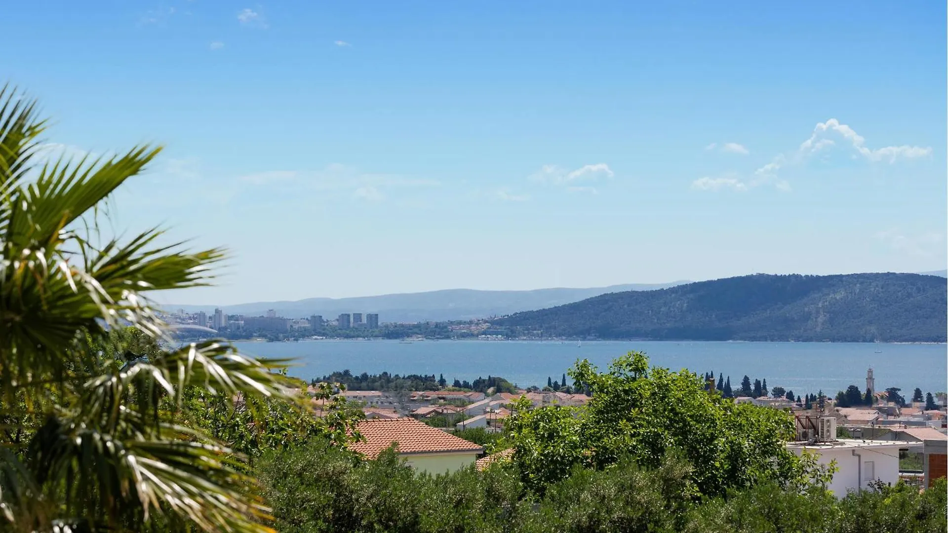 Awesome Home In Kastel Stari With Kitchen 0*,  Croatie