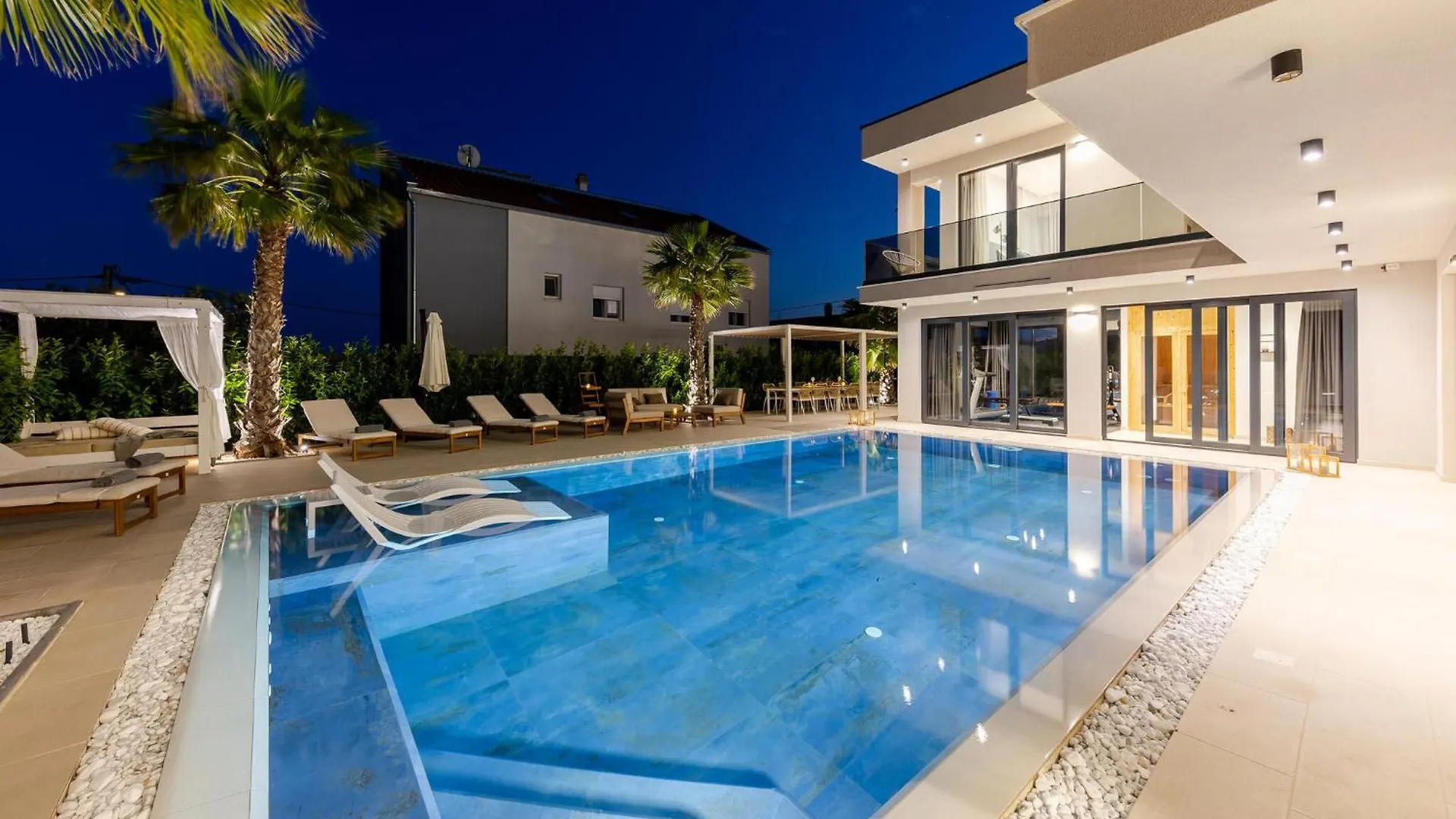 Awesome Home In Kastel Stari With Kitchen