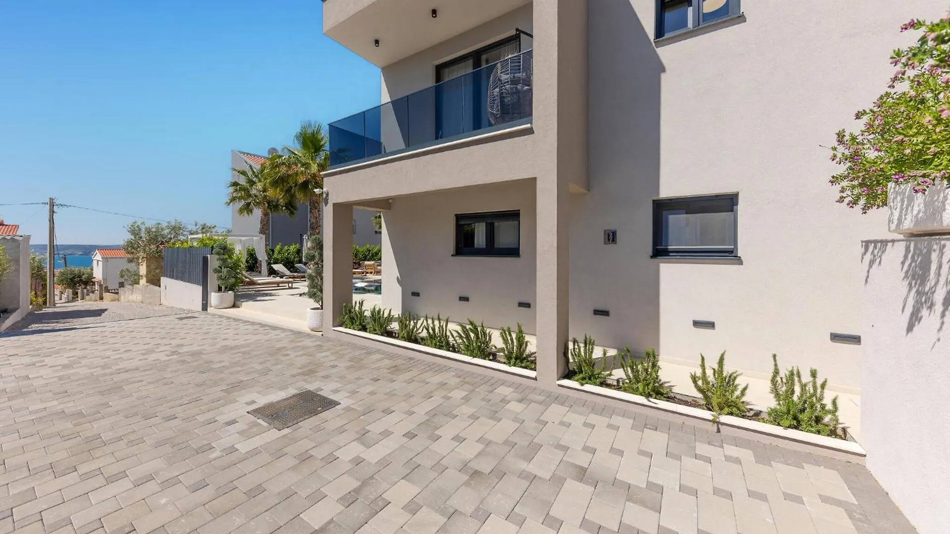 Hébergement de vacances Awesome Home In Kastel Stari With Kitchen Croatie