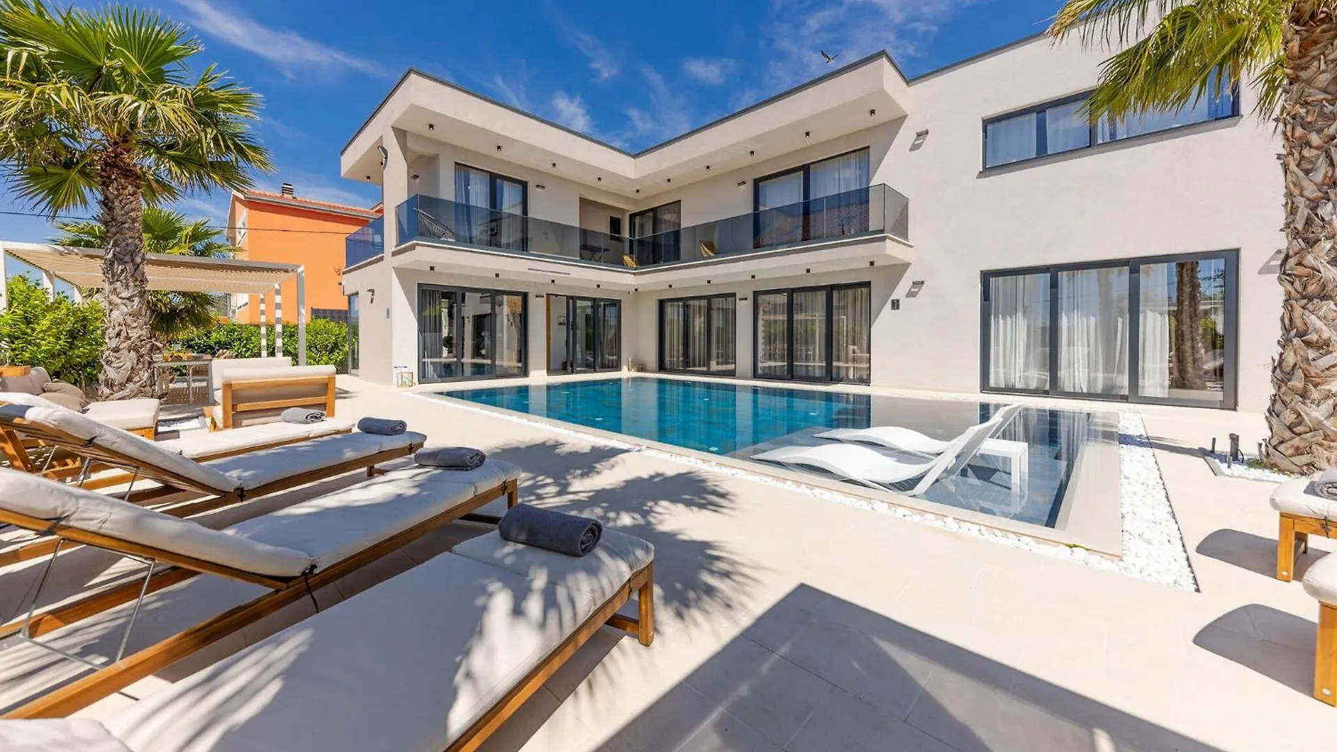 Awesome Home In Kastel Stari With Kitchen